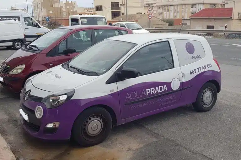 Rotulación semi integral coche vista lateral