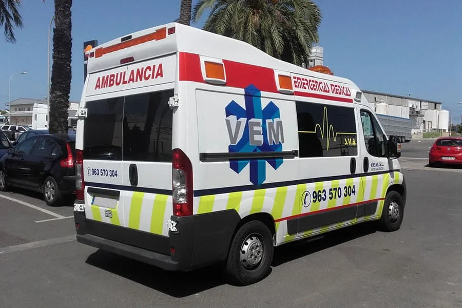 Rotulación parcial ambulancia